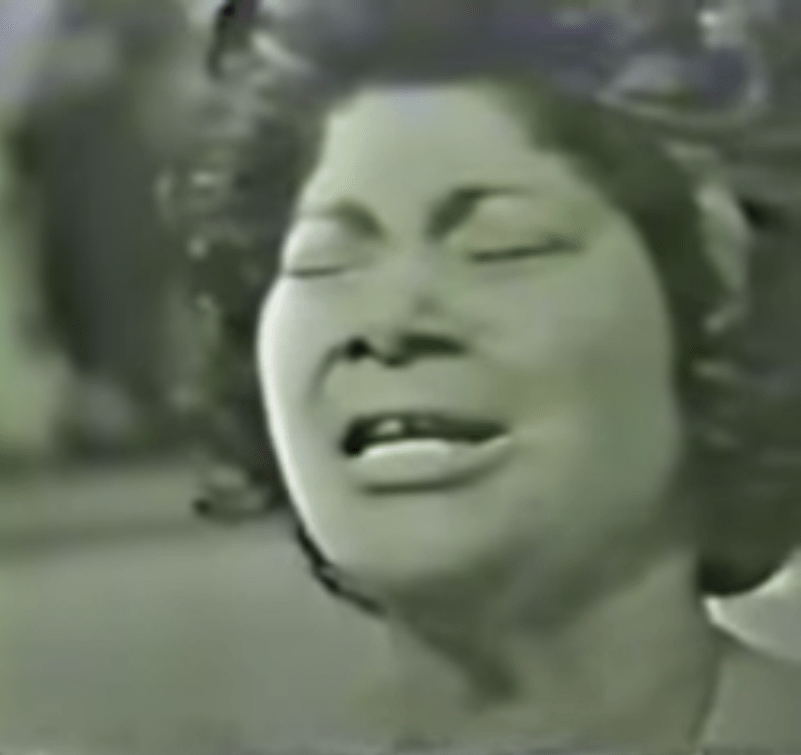 loading Mahalia image...